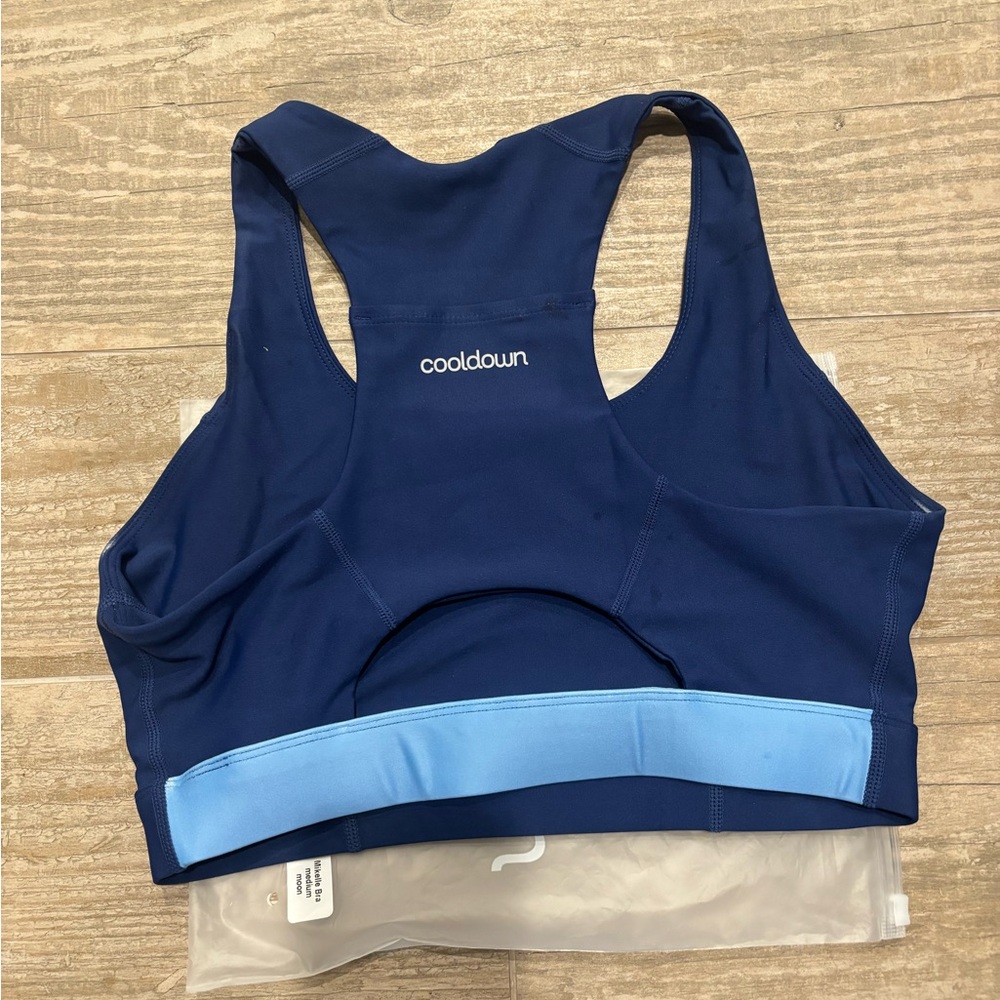 Cooldown running Sports Bra - Picture 2 of 2